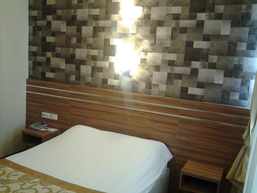 Kristal Otel Adana Exterior photo