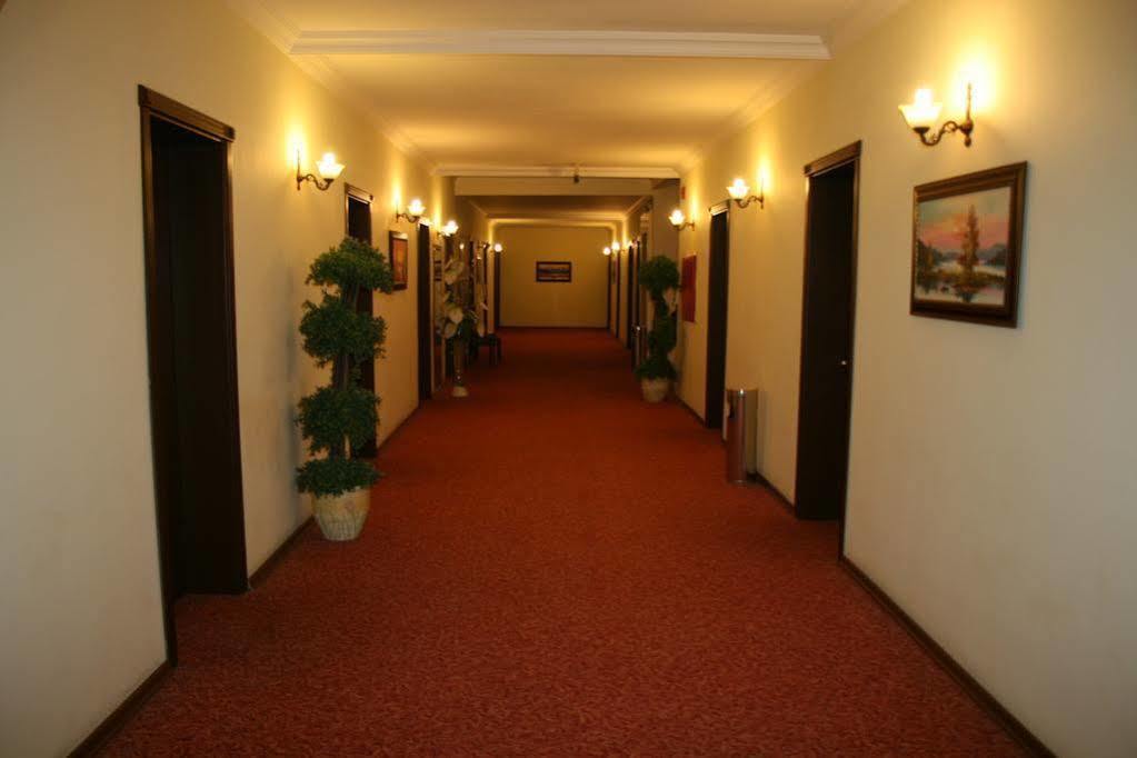 Kristal Otel Adana Exterior photo